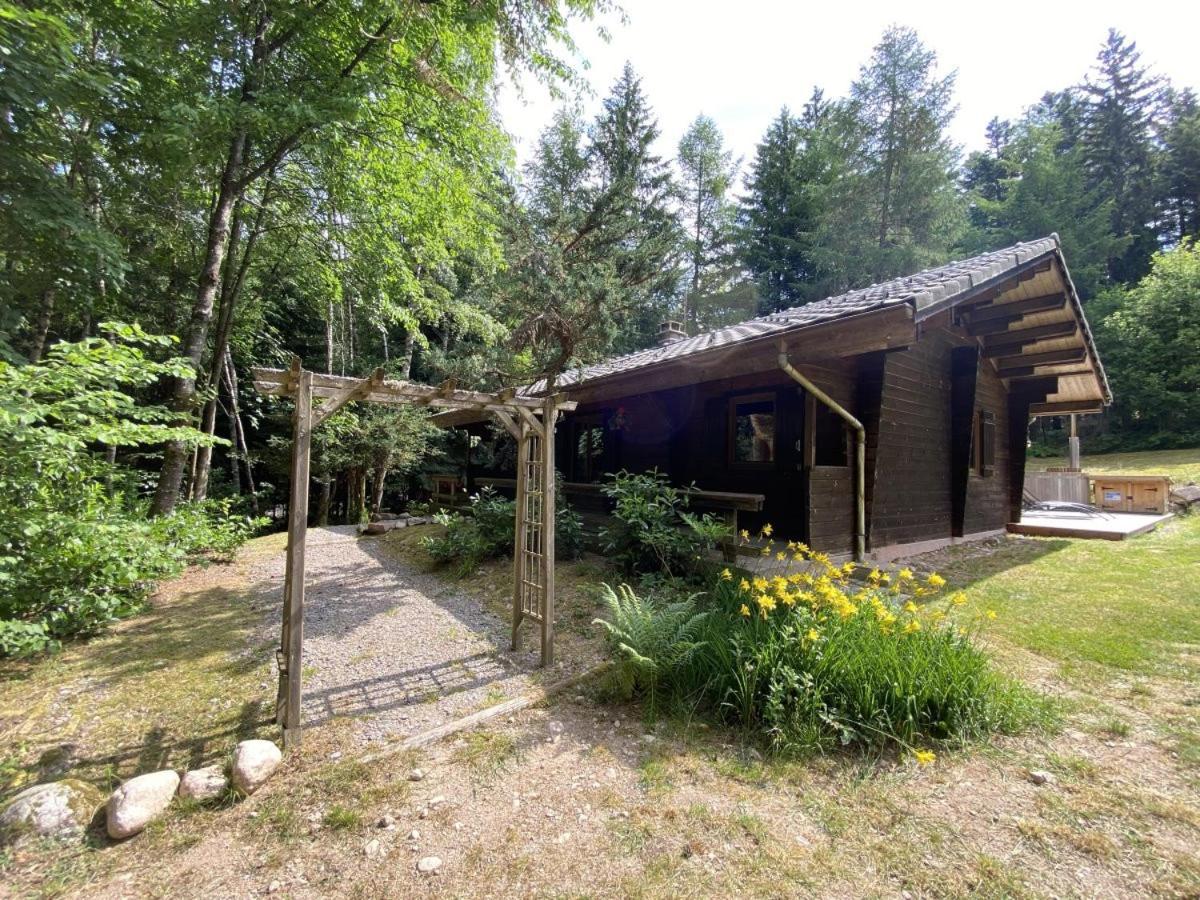 Le Fishing Lodge Chalet En Bois Avec Bain Nordique ลาแบรส ภายนอก รูปภาพ