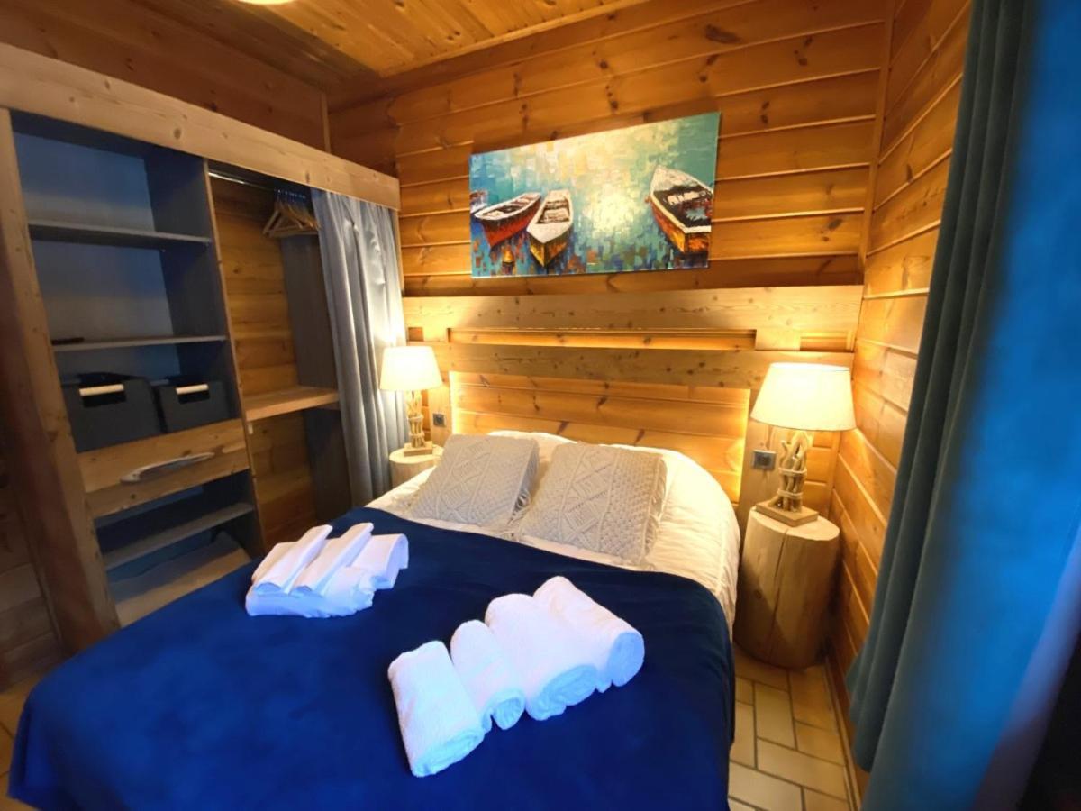 Le Fishing Lodge Chalet En Bois Avec Bain Nordique ลาแบรส ภายนอก รูปภาพ